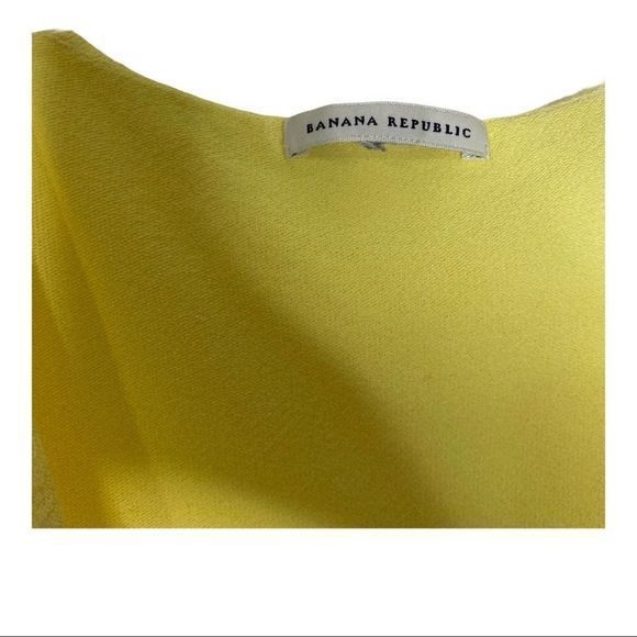 Banana Republic Sleeveless Drape‎ Top in Limoncello - Picture 2 of 5